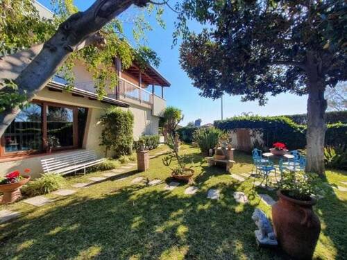Bild 4 - Mehrfamilienhaus, Wohnhaus mit 277,00 m&sup2; in Catania zum Kaufen