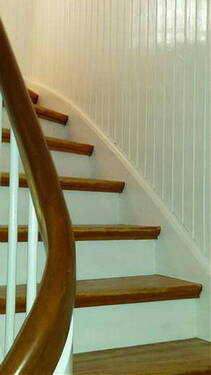 Treppe ins OG - Reihenendhaus mit 110,00 m&sup2; in Hamburg zur Miete