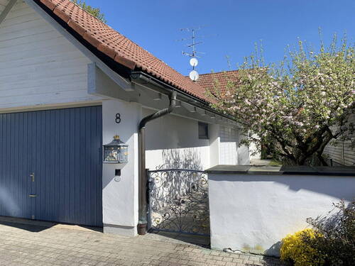 Eingangsbereich - 4 Zimmer Einfamilienhaus zum Kaufen in Gauting / Buchendorf