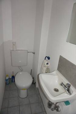 WC - 