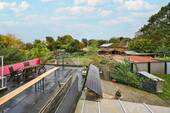 Dachterrasse mit Blick in den Garten - 