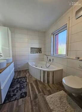 Badezimmer - Doppelhaushälfte mit 210,00 m&sup2; in Burgthann zum Kaufen