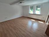 Wohnzimmer - 2- Zimmer mit 57,80 m&sup2; in Sonneborn zur Miete