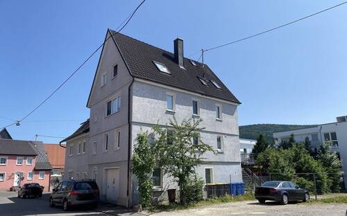 Nordwestansicht - Doppelhaushälfte mit viel Platz in 78549 Spaichingen