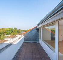 4 Zimmer bezugsfertige, renovierte Dachgeschosswohnung in Schmargendorf mit Dachterrasse - Berlin