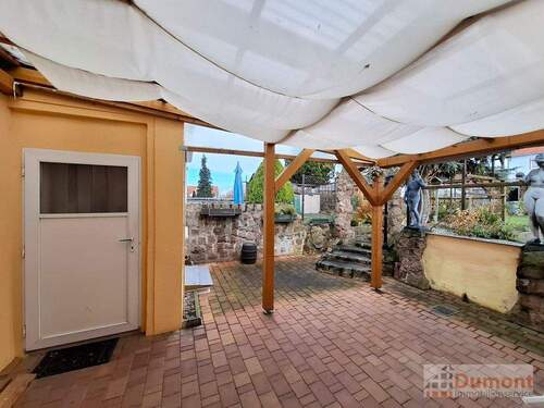 Terrasse mit Zugang zur Küche - 