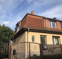 Doppelhaushälfte mit Flair in Wallhausen bei Sangerhausen - Wallhausen b Sangerhausen