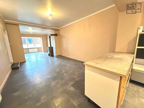 Wohnen - 4 Zimmer Etagenwohnung in Konz / Könen