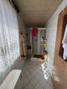 Badezimmer mit Dusche - 