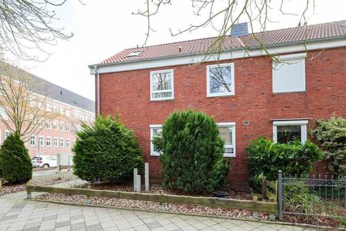 Außenansicht - 5 Zimmer Doppelhaushälfte in Wilhelmshaven