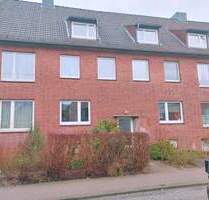 Mit Platz fürs Homeoffice! Sanierte 3-Zimmer-Wohnung im Dachgeschoss. - Hamburg Billstedt