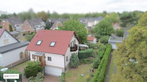 Außenansicht - Wohlfühlen in Biesdorf - Gepflegtes Einfamilienhaus mit großzügigem Garten und Ausbaupotenzial