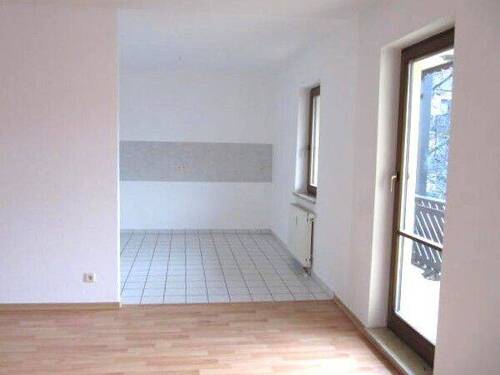 Wohnzimmer Blick in Küche - 