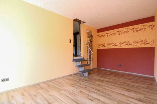 Schlafzimmer - Einfamilienhaus mit 93,00 m² in Ehringshausen zum Kaufen