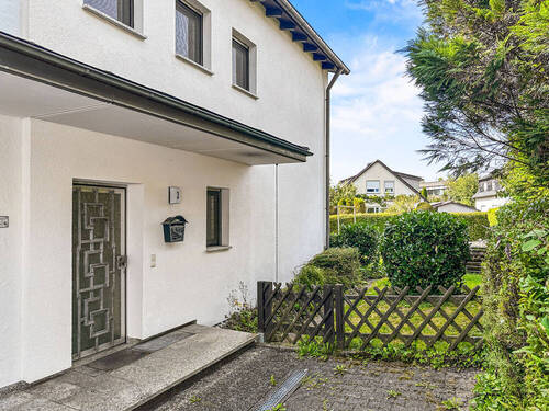 Eingang - 7 Zimmer Doppelhaushälfte in Ravensburg