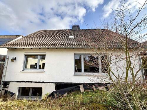 Rückseite Gebäude - Einfamilienhaus mit 121,00 m&sup2; in Laatzen zum Kaufen