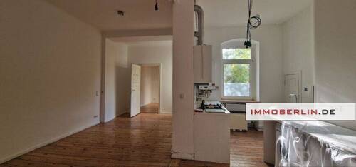 3 - 2 Zimmer Etagenwohnung in Berlin