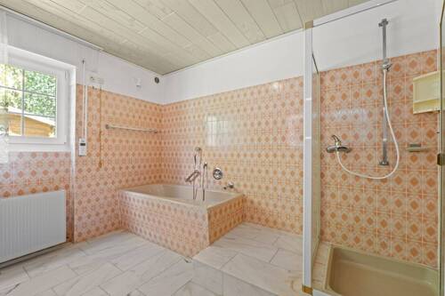 Badezimmer - Ansicht 2 - 