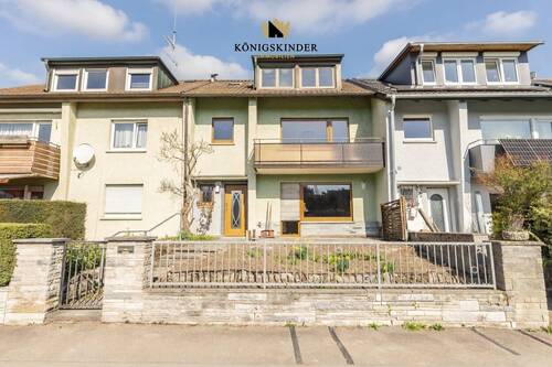 Außenaufnahme - 6 Zimmer Reihenmittelhaus zum Kaufen in Stuttgart