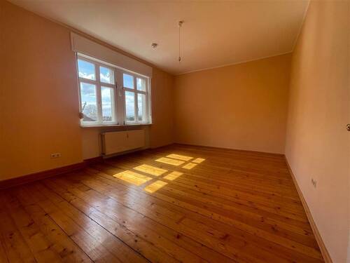 Zimmer 1 - 3 Zimmer Etagenwohnung zur Miete in Rastatt