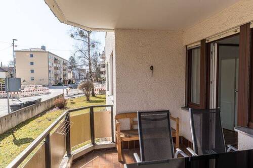 Balkon größtenteils überdacht - 