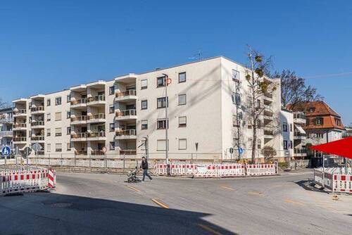Wohnanlage - Blick v.d. Gotthardstr. aus - 