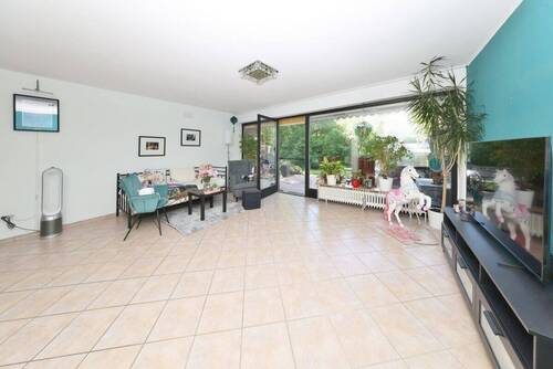 Helles Wohn- und Esszimmer - 