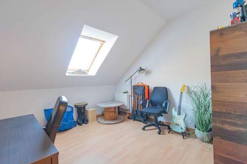 Zimmer 2 Dachgeschoss - 