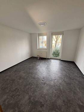 Schlafz. m. franz. Balkon - 2 Zimmer Terrassenwohnung zum Kaufen in Waiblingen