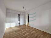 Zimmer mit Einbauschrank - 
