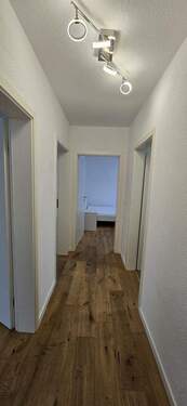 Flur - Etagenwohnung mit 38,00 m² in Stuttgart zur Miete