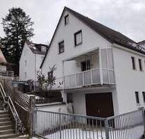 Kleines Stadthaus, großes Potenzial: 4 Zimmer, Garage & Dachboden in Top-Lage - Leipheim