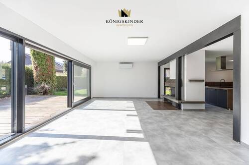 Großzügiger Wohn- und Essbereich - 