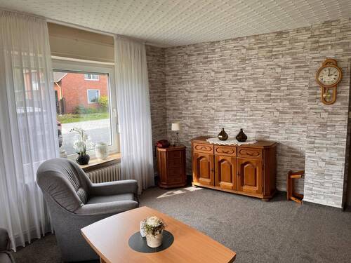 Wohnzimmer im Erdgeschoss - 