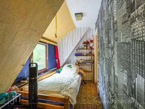 Altbau Kinderzimmer 2 - 