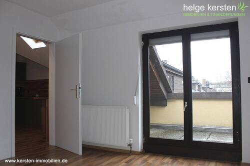 Wohnbereich - 2 Zimmer Etagenwohnung zum Kaufen in Kassel