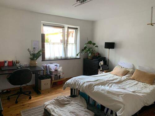 Schlafzimmer/ Wohnzimmer - 