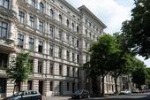 Außenansicht - Vermietete Praxis: Sanierte 166 m² Gewerbefläche mit 6 Räumen im Kreuzberger Denkmal