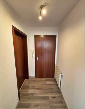 Diele / Flur - 2 Zimmer Etagenwohnung zum Kaufen in Ehningen