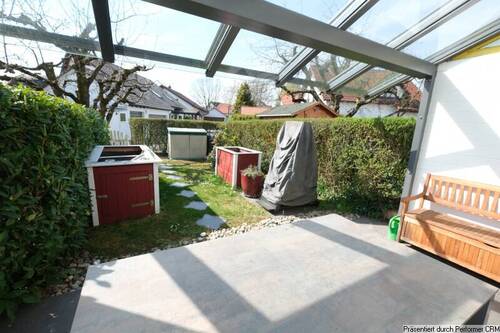 Terrasse mit Garten - Reihenmittelhaus mit 126,00 m&sup2; in Remseck zum Kaufen