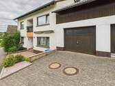 Bild 2 - 6 Zimmer Bauernhaus, Landhaus zum Kaufen in Hütterscheid