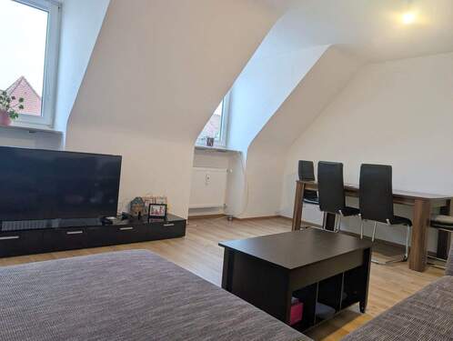 Wohnzimmer.jpg - 3 Zimmer Etagenwohnung zur Miete in Nürnberg