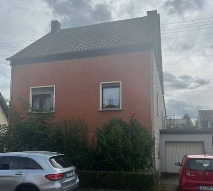 Bild 1 - Wieder im Angebot!!!! Freistehendes 1-Familienhaus in zentraler Lage von Lebach zu verkaufen