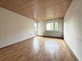 Wohnzimmer - Etagenwohnung mit 53,30 m² in Neunkirchen am Sand zum Kaufen