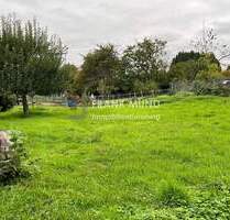 Großes Baugrundstück mit aufstehender Gebäudesubstanz in MG-Wickrathberg - Mönchengladbach-Wickrathberg