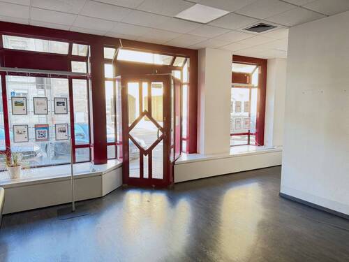 Eingangsbereich - 3 Zimmer Gewerbeobjekt (Büro, Produktion, Verkauf) zur Miete in Fürth