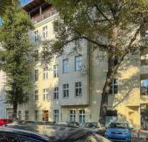 Klassischer Berliner Altbau mit hohen Decken & Dielenböden - sofort verfügbar
