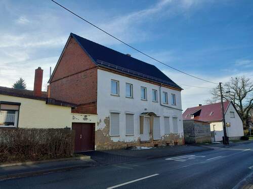 Delitz am Berge, Lauchstädter 45.jpg - Zweifamilienhaus, auch als Wohn-Geschäftshaus nutzbar