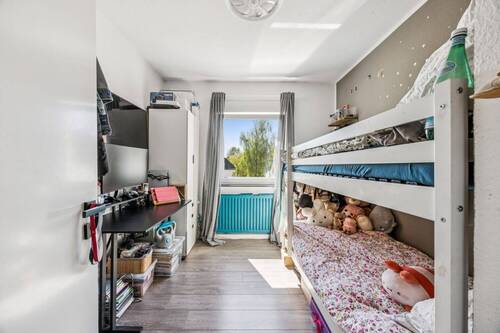 Kinder- oder Arbeitszimmer - 