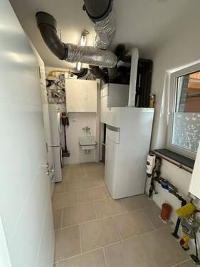 technisch modern - 